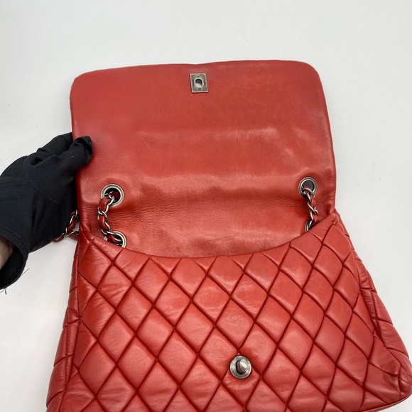 CHANEL Red Orange Leather Classic Flap Shoulder Bag - Picture 13 of 16